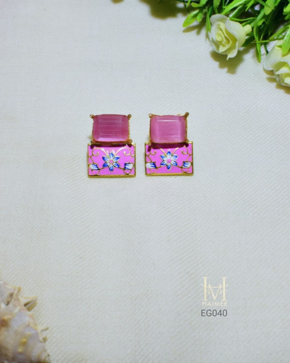 Indian artisan gold plated studs with Monalisa stones and floral Meenakari. Hand painted, perfect for adding a cultural touch to your look.