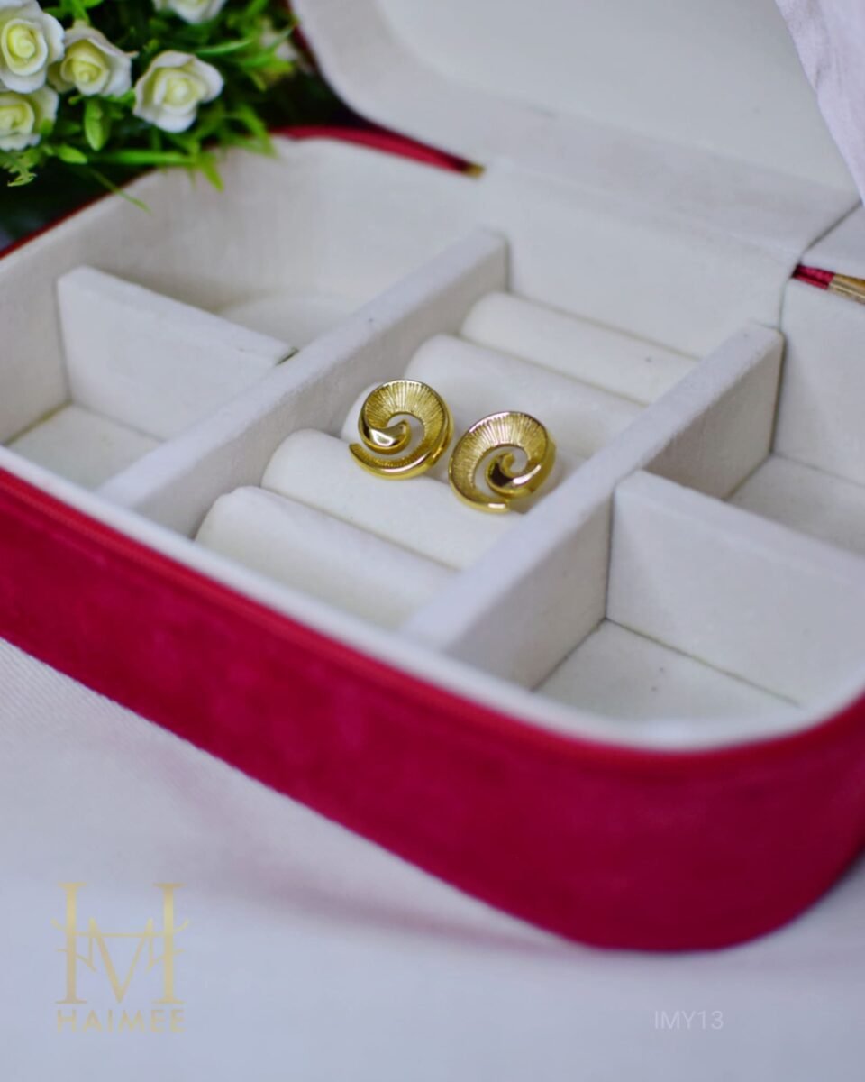 Anti tarnish earrings made from high grade steel water resistant