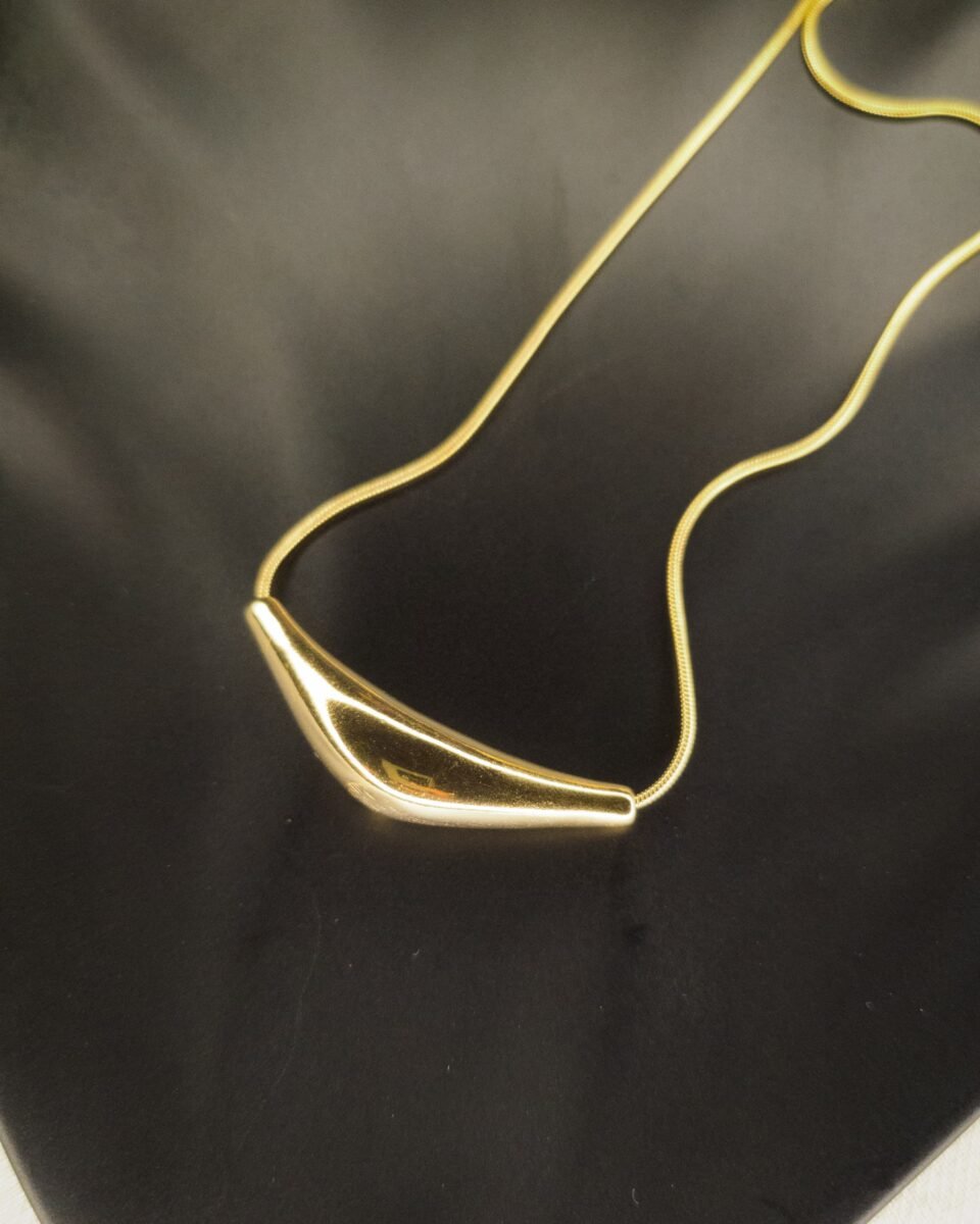 Modern Gold Bar Anti Tarnish Necklace - Sleek Design Buy Online